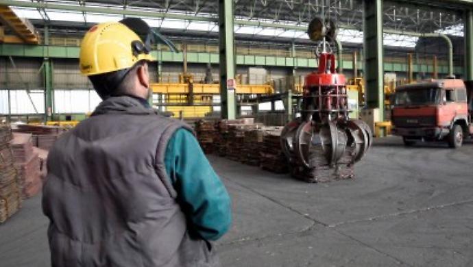 Divide il decreto primo maggio