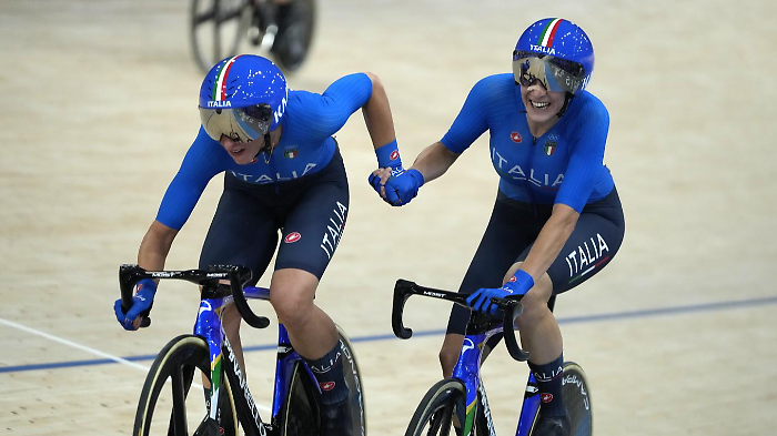 Olimpiadi, Consonni-Guazzini conquistano la medaglia d'oro nel ciclismo su pista: &egrave; l'11esimo trionfo per l'Italia