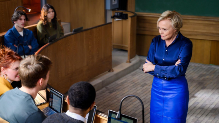 Nuovo appuntamento con Master Crimes, la serie tv francese con la professoressa di Psicologia criminale e i suoi studenti