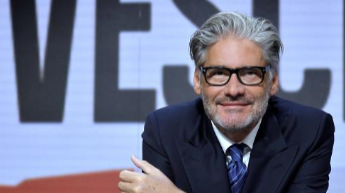 Dritto e rovescio stasera in tv gioved&igrave; 30 gennaio su Rete 4: anticipazioni e inchieste del programma di Paolo Del Debbio