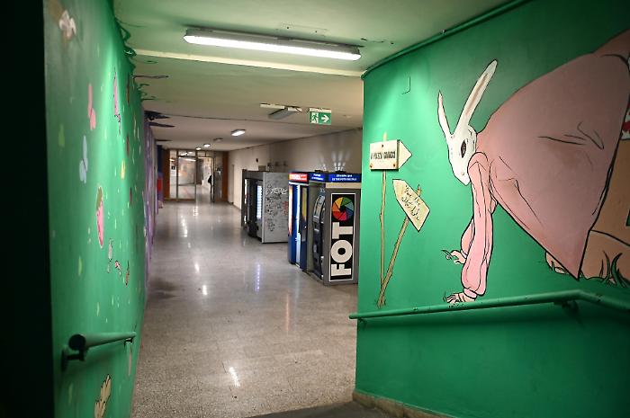 hub turistico al sottopassaggio della Lizza