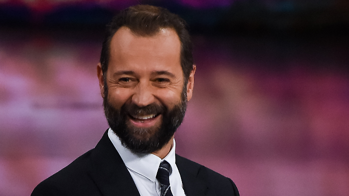 Fabio Volo a Belve: chi &egrave; la misteriosa fidanzata dello scrittore