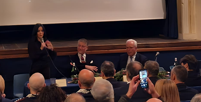 agnese carletti e autorità