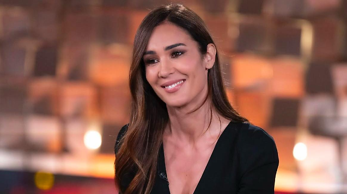 Verissimo - Le storie oggi in tv sabato 4 gennaio su Canale 5: le interviste della prima puntata del 2025