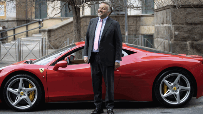 Natale a tutti i costi stasera in tv venerd&igrave; 27 dicembre su Rete 4: le anticipazioni della commedia natalizia con Christian De Sica