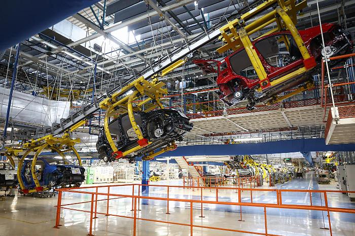 Automotive, la crisi va evitata con una battaglia unitaria