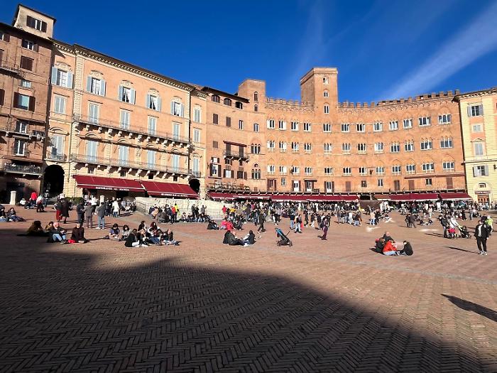 Sempre meno residenti e più anziani: Siena ha gli stessi abitanti di 70 anni fa ed è il capoluogo con la popolazione minore della Toscana