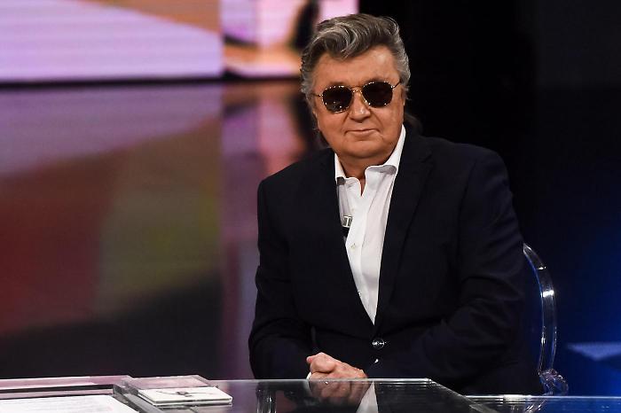 Bobby Solo, chi &egrave; l'Elvis italiano: dal malinteso sul nome al sodalizio con Mogol fino ai brani pi&ugrave; belli e alla moglie Tracy