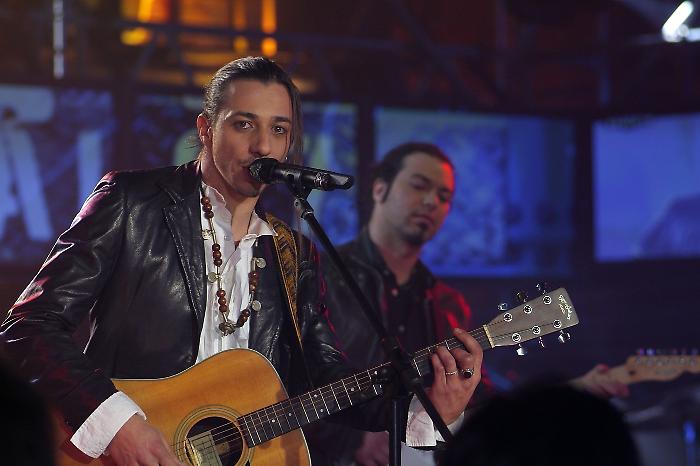 Mateo Amantia, chi &egrave; il cantante a Ora o mai pi&ugrave;: il boom con Cleptomania degli Sugarfee, Sanremo e la ricerca di riscatto