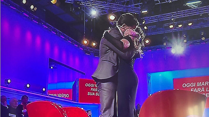 La lettera misteriosa di Maria De Filippi a Gianmarco durante la non scelta di Martina De Ioannon a Uomini e Donne su Canale 5, venerd&igrave; 24 gennaio