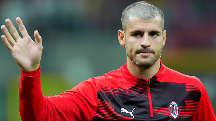 Alvaro Morata, i capelli rasati a sostegno dei bambini malati di cancro: "volevano il mio taglio, ma non potevano. Cos&igrave; l'ho cambiato per essere come loro"