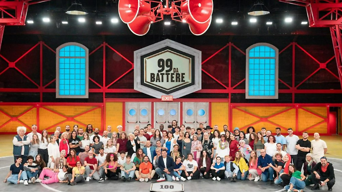 Debutta 99 da battere stasera in tv luned&igrave; 10 febbraio su Rai 2. Il nuovo game show con Max Giusti: format, giochi e montepremi