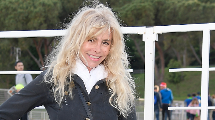 Marina Occhiena ospite di Caterina Balivo a La volta buona: il successo con i Ricchi e Poveri, il litigio con Angela Brambati e l'amore per Califano