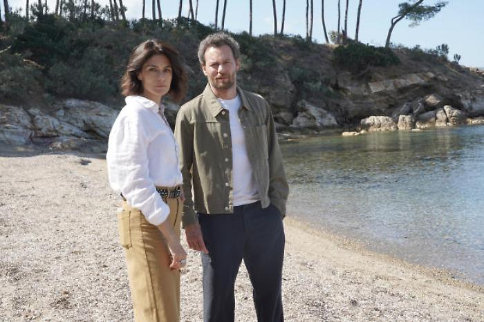 Le onde del passato stasera in tv mercoled&igrave; 19 febbraio su Canale 5: anticipazioni e trama della nuova serie tv