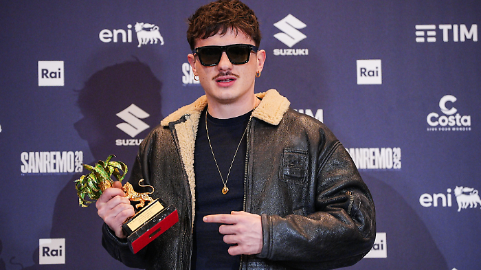 Eurovision s&igrave; o no per Olly? La Rai attende la sua decisione entro il 23 febbraio. Sui social gi&agrave; si pensa a Lucio Corsi o Gabry Ponte con Tutta l'Italia