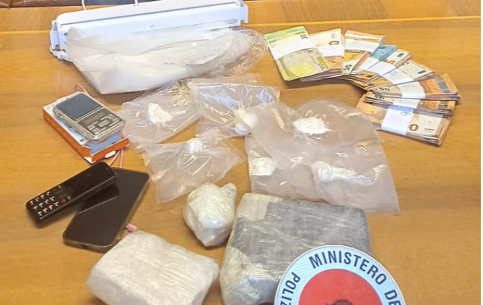 droga e soldi sequestrati siena