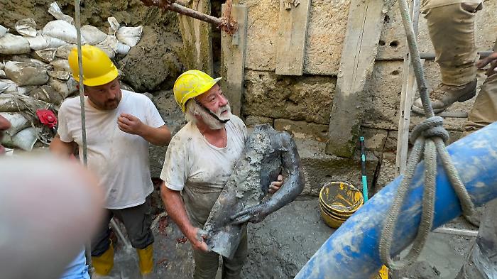 recupero tronco statua a san casciano bagni bronzo bronzi
