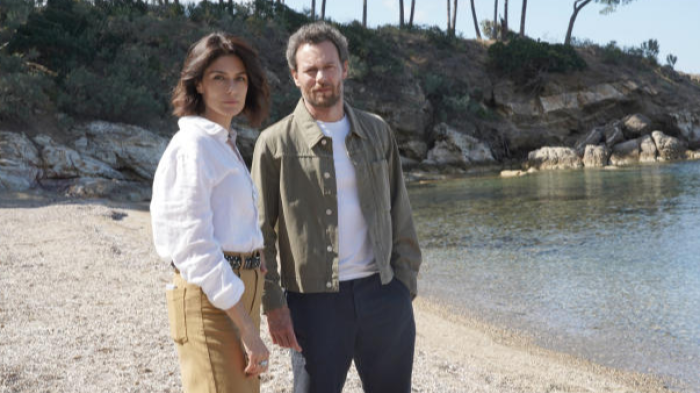 Le Onde del passato stasera in tv venerd&igrave; 21 marzo su Canale 5: ecco le anticipazioni dell'ultimo episodio con Anna Valle e Giorgio Marchesi