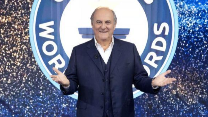  Lo Show dei Record stasera in tv domenica 30 marzo su Canale 5: arriva la sfida di equilibrio con Wu Guangcheng