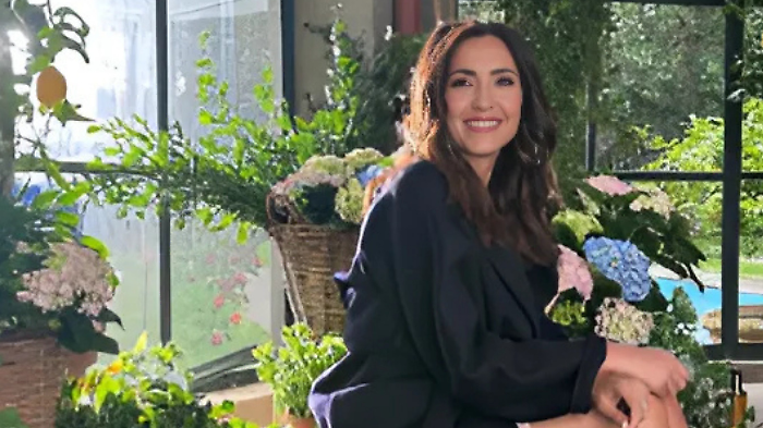 La primavera &egrave; arrivata e Caterina Balivo annuncia sui social un nuovo colore di capelli: "E' una cosa molto carina di lavoro, poi vi dir&ograve;"