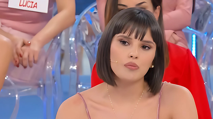 Uomini e Donne, boom di commenti positivi per Francesca che arriva in studio pronta ad affrontare Gianmarco 