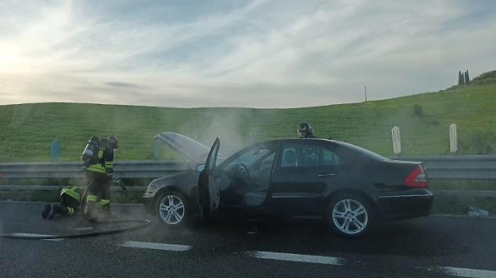 auto in panne sulla Siena-Bettolle