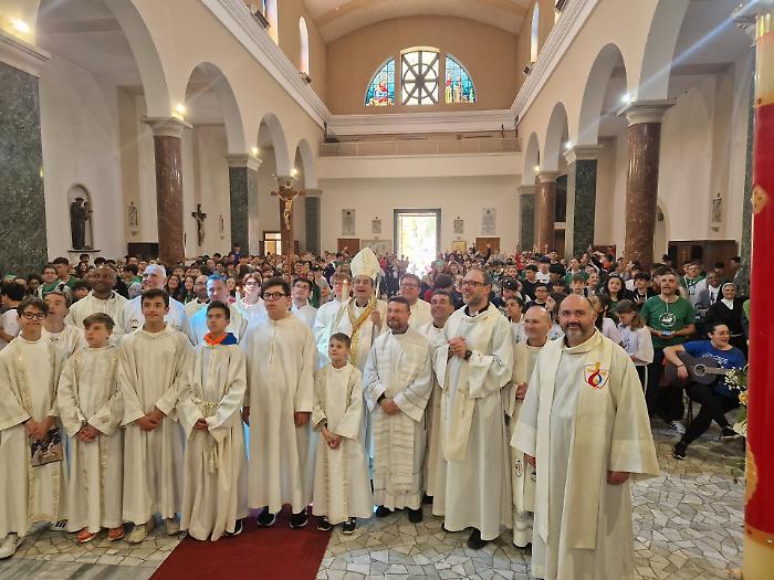 Giubileo degli adolescenti, Lojudice ai 400 ragazzi: "Doveva essere un momento diverso, però avete potuto vivere il funerale del Papa. Ora pregate per noi cardinali"