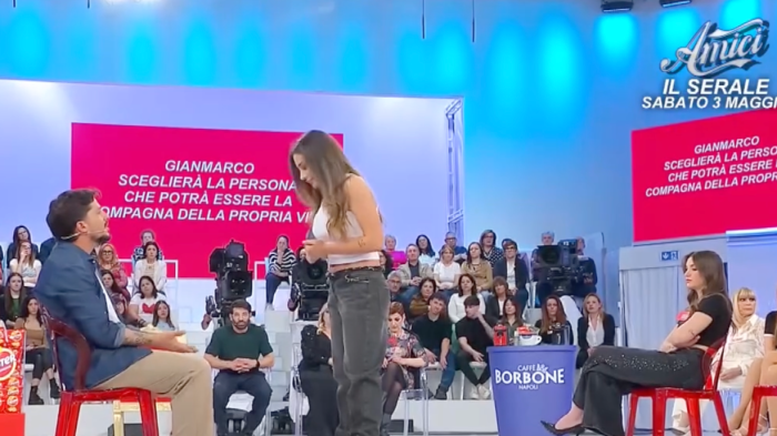 Cristina dopo la decisione di Gianmarco di andare a riprendere Nadia decide di lasciare il programma: "Non mi piaci pi&ugrave;". Scopri quello che &egrave; successo in puntata