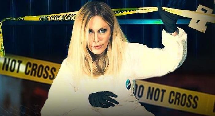 Roberta Bruzzone porta il crime a teatro: al Lyrick di Assisi ecco Delitti allo specchio