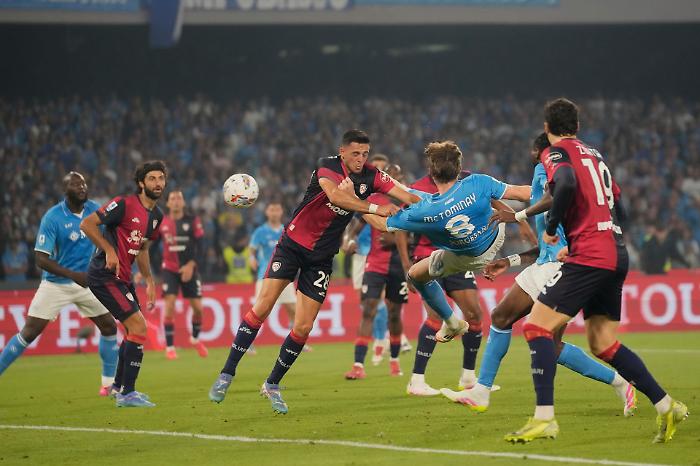 gol napoli McTominay
