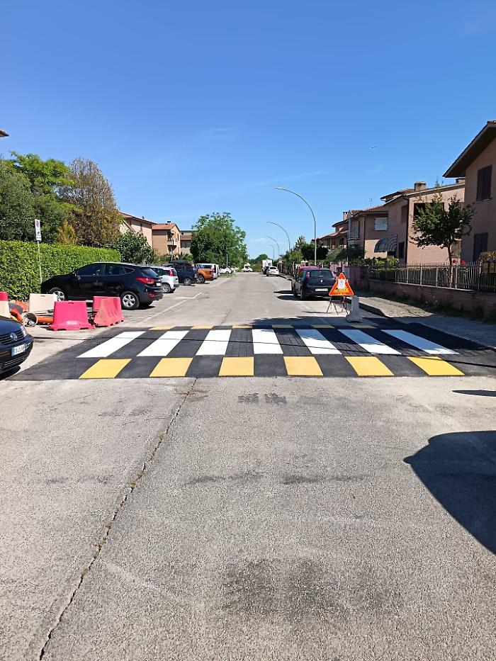 Monteroni d'Arbia - dossi rallentatori