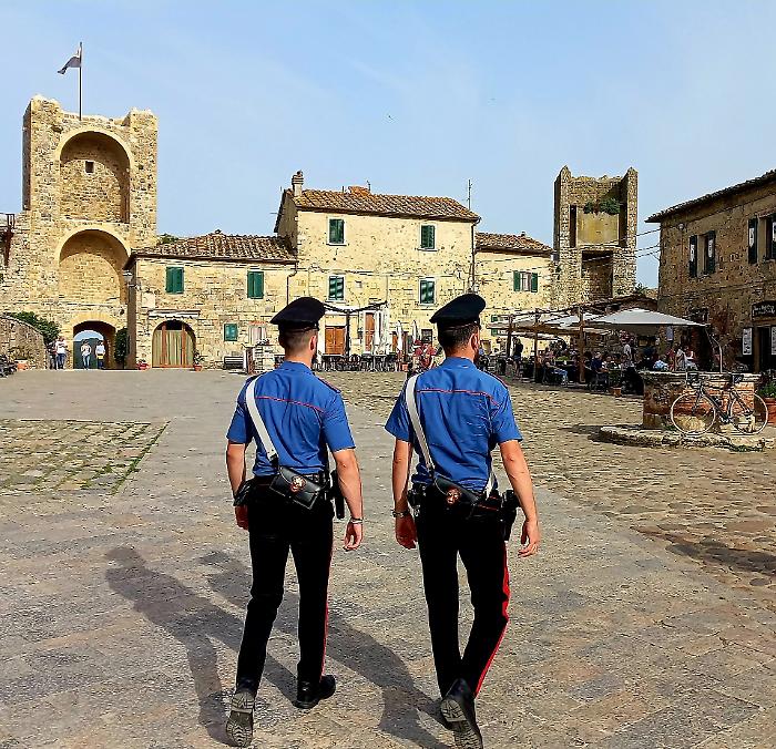 Accasato di violenza sessuale e maltrattamenti, arrestato in Albania: deve scontare 6 anni di reclusione