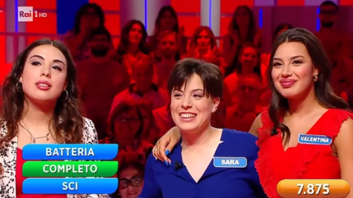 Reazione a catena, le Pari e Patta vincono 7.875 euro: scopri la storia delle tre sorelle e la passione per gli scacchi 