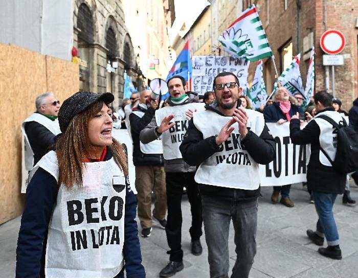 manifestazione Beko