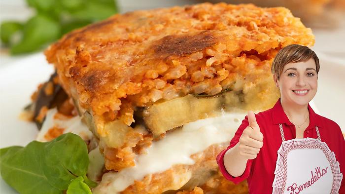 Fatto in casa da Benedetta, scopri lo sformato di riso alla parmigiana: ecco la ricetta perfetta per il pranzo della domenica