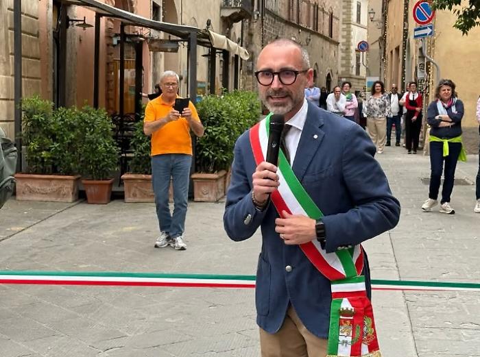 il sindaco di Chiusi, Gianluca Sonnini