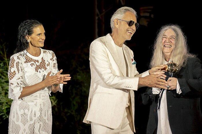 Bocelli e Patty smith