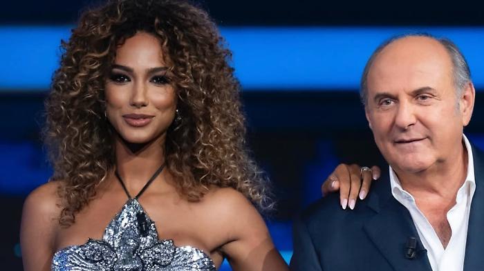 La Ruota della Fortuna si ferma per la partita di Coppa Italia Milan&ndash;Bari: ecco quando torna il game show di Canale 5 con Gerry Scotti