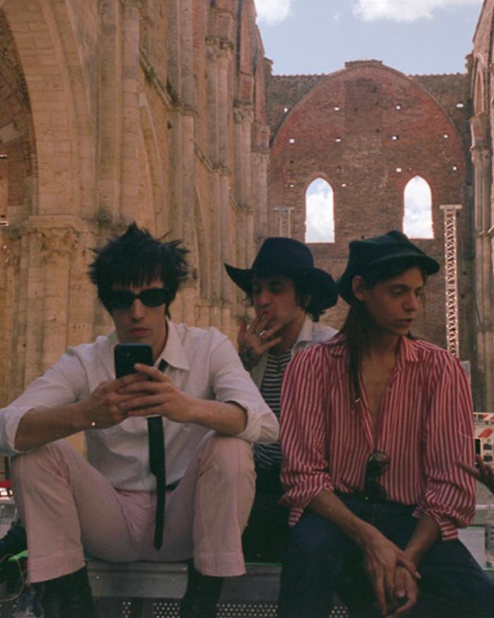 Lucio Corsi live all'Abbazia di San Galgano, il film-concerto alla Festa del cinema di Roma