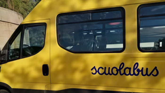 Furto scuolabus a Poggibonsi