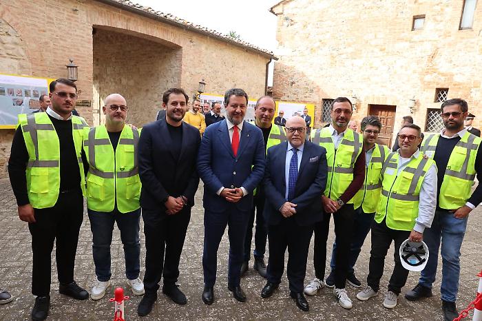 Matteo Salvini in visita sulla Siena-Grosseto