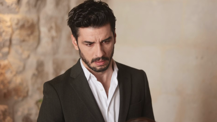 La notte del cuore, stasera in tv su Canale 5: Melek accetta la proposta di Cihan. Le anticipazioni