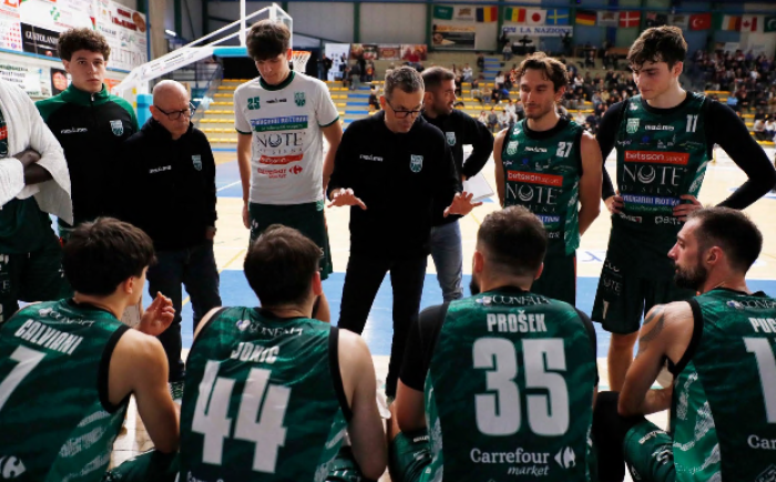 Mens Sana e coach Vecchi