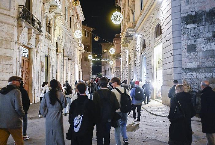 negozi Siena festività natalizie