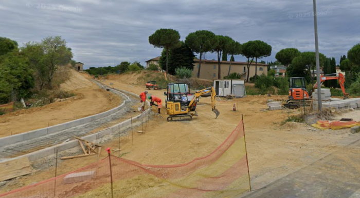 Nuova rotatoria in strada Fiume