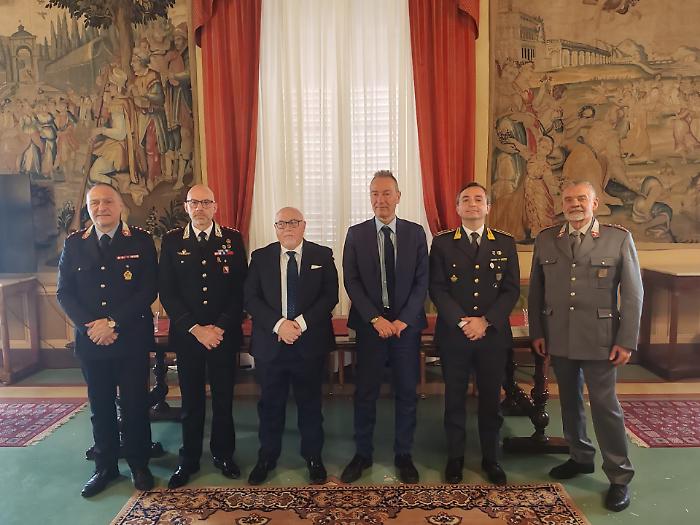 Forze dell'ordine e prefetto