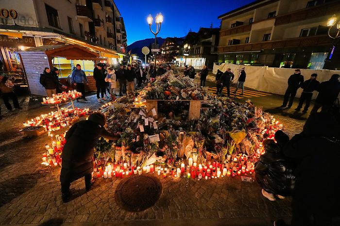 Tragedia di Crans-Montana, un minuto di silenzio in tutte le scuole italiane. L'annuncio del ministro Valditara