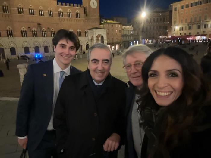 sara pugliese con gasparri