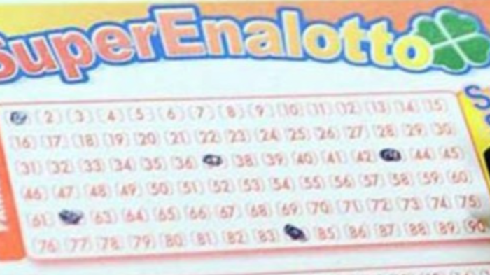 Estrazione Superenalotto: i numeri vincenti
