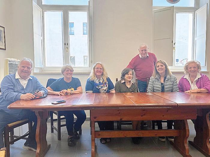 Foligno, le maestre del ricamo dell'Università della Terza Età raccontano l’arte nel tessile